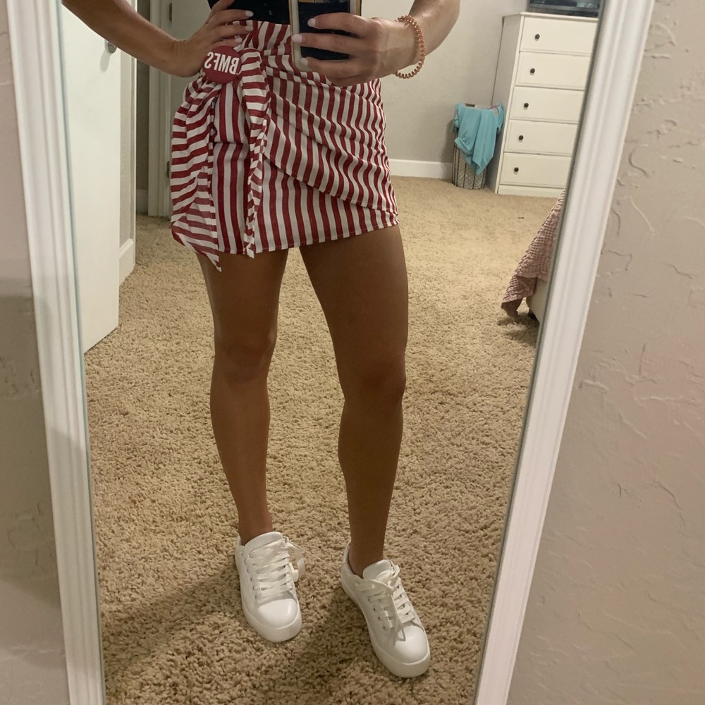 White and red tie skirt